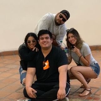Profile Picture of Edward Perez (@giantperez52) on Twitter