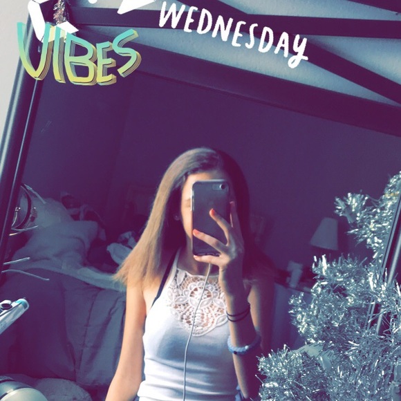 Profile Picture of Madison Poggi (@madipoggi) on Poshmark