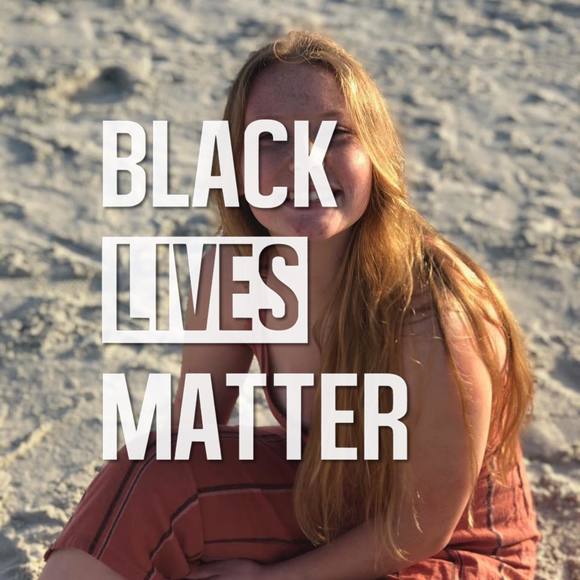 Taylor Denny - Poshmark Profile Picture of Taylor Denny (@2tay1) on Poshmark