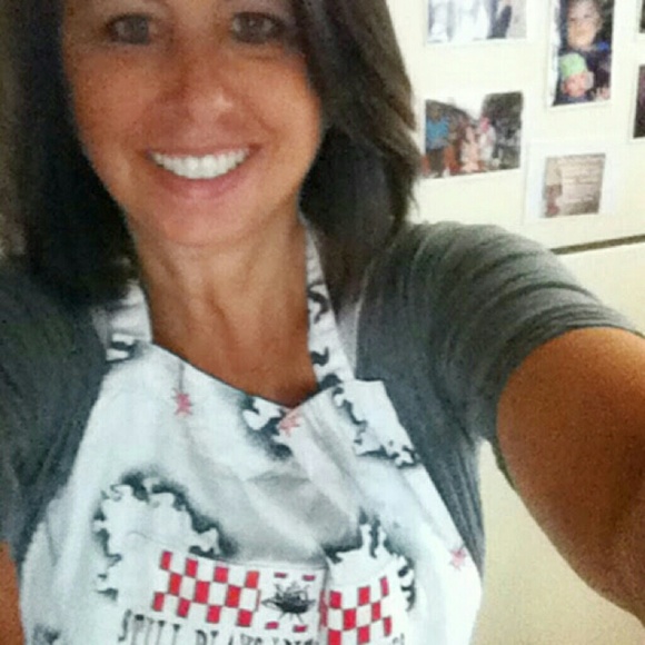 Profile Picture of Brenda Berchtold (@brendaberchtild) on Poshmark