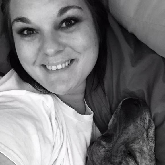 Amanda Rene - Poshmark Profile Picture of Amanda Rene (@awolford001) on Poshmark