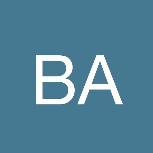 Profile Picture of Barbara Ackerman (@softtailrosie) on Poshmark