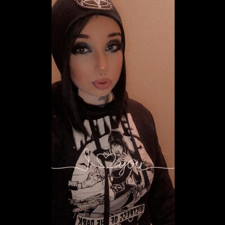 Profile Picture of Ashley Wade (@@ashleywade29) on Tiktok