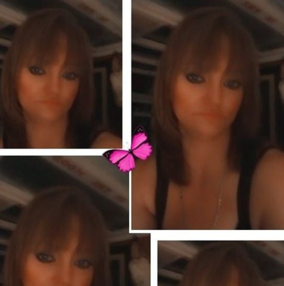 Profile Picture of Laura Barron (@alewine71) on Poshmark