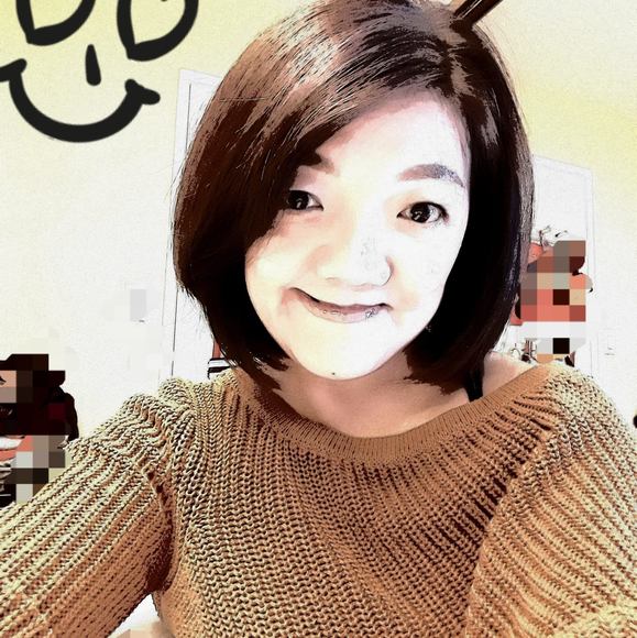 Profile Picture of Christine Lu (@fanglu610) on Poshmark