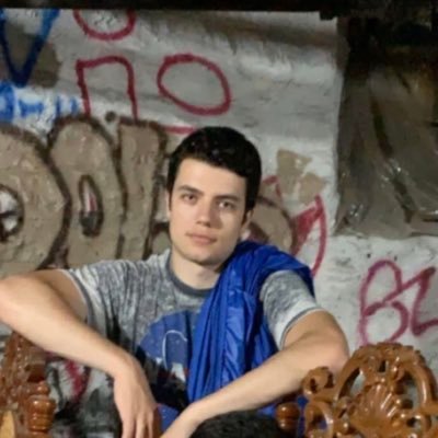 Profile Picture of Nick (@NickPechie) on Twitter