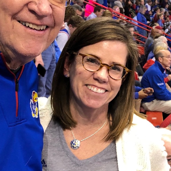 Profile Picture of Lynette Palmer (@lypalmer) on Poshmark