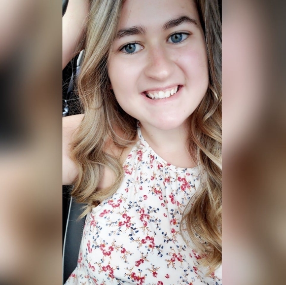 Profile Picture of Carlie Kaltenbach (@carliekaltenbac) on Poshmark