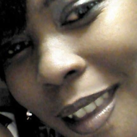 Profile Picture of Sheronica Stewart (@sheronicas) on Poshmark