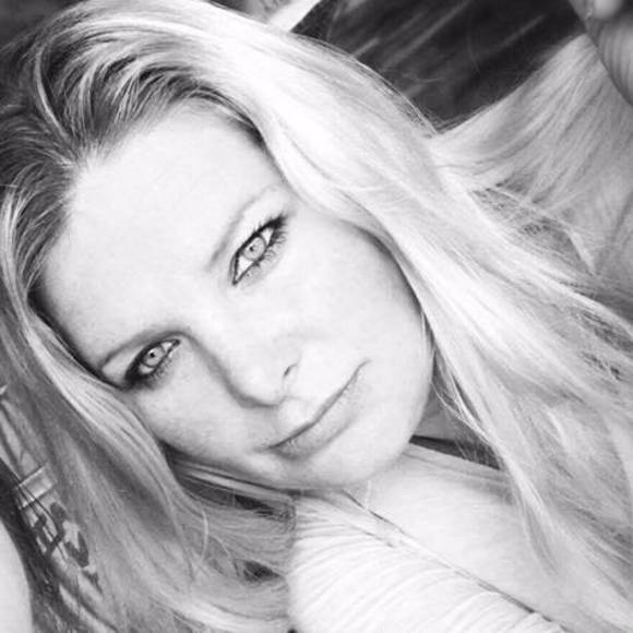 Profile Picture of Candy Sinness (@candylynn2k) on Poshmark