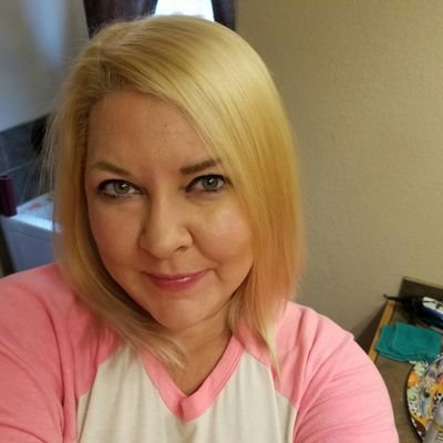 Profile Picture of Michele Plummer (@MicheleNPlummer) on Twitter