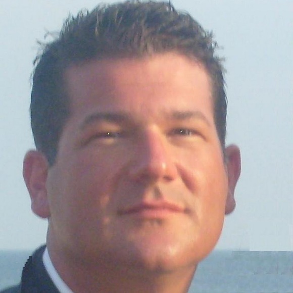 Profile Picture of David Chicatelli (@bodhistrategy) on Poshmark