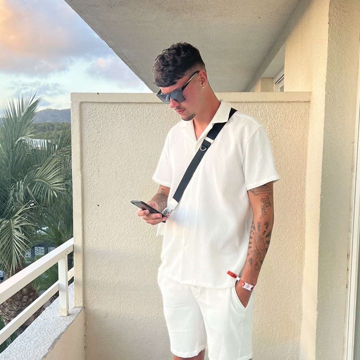 Profile Picture of Josh Hutchings (@joshhutchings4) on Tiktok