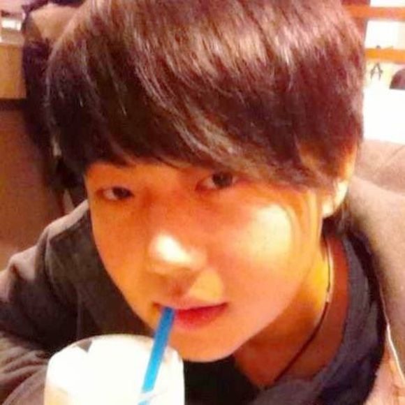 Profile Picture of Liu Peng (@liupeng6699) on Poshmark