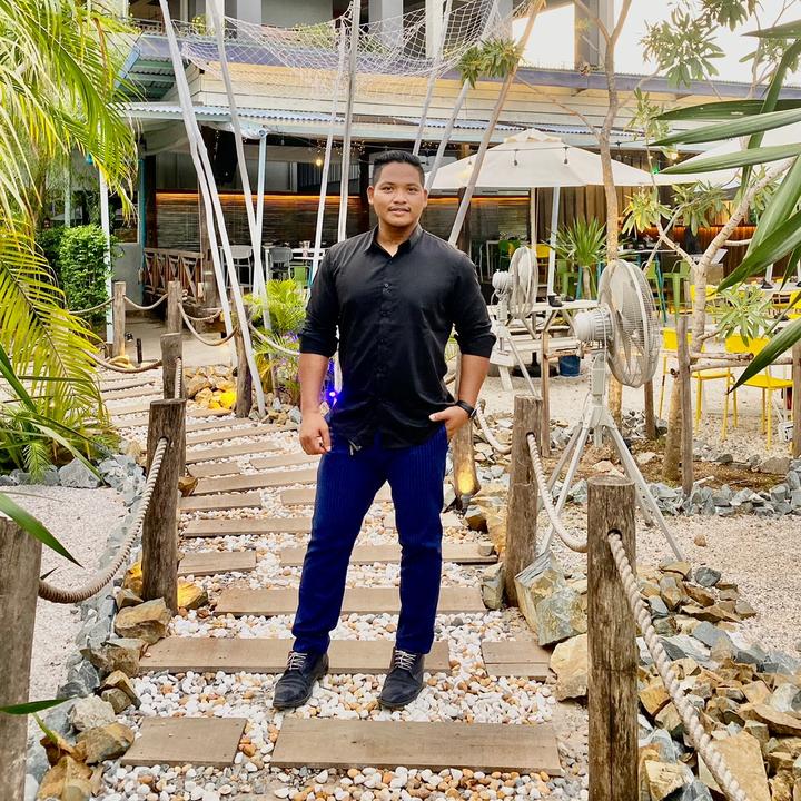 Profile Picture of John Sina 🇰🇭 (@@johnsinakh) on Tiktok