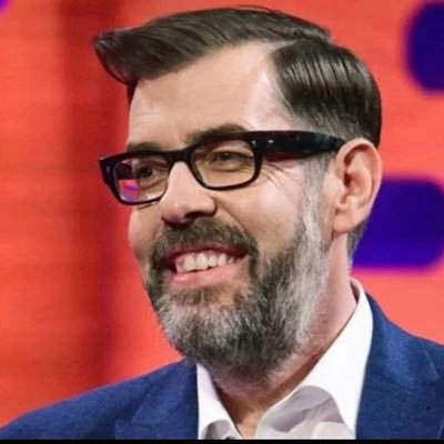 Profile Picture of Richard Osman (@richardosman) on Twitter