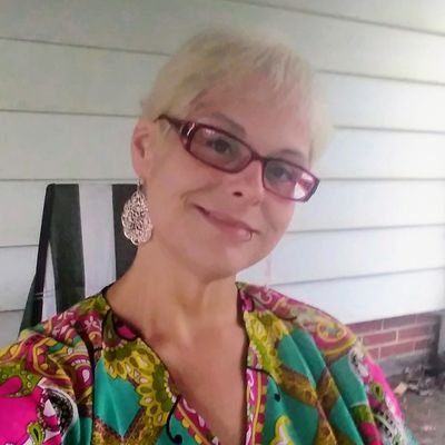 Profile Photo of Jennifer Mundell (@PeacefulGem) on Twitter