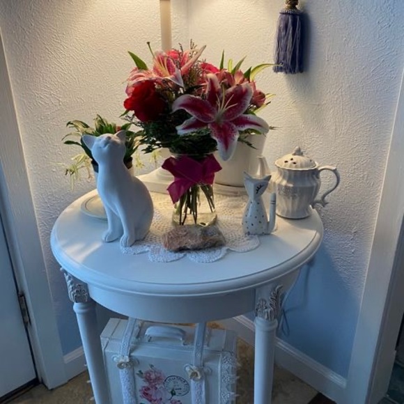 Profile Picture of Marina Kukis (@marinakukis) on Poshmark