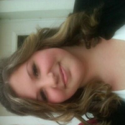 Profile Picture of Hayley Mehalshick:) (@bieberett) on Twitter
