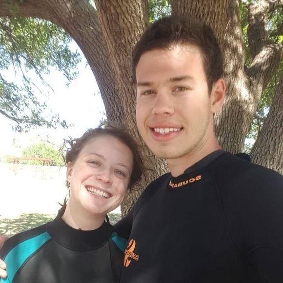 Profile Picture of Larae Hurley (@laraeballet) on Poshmark