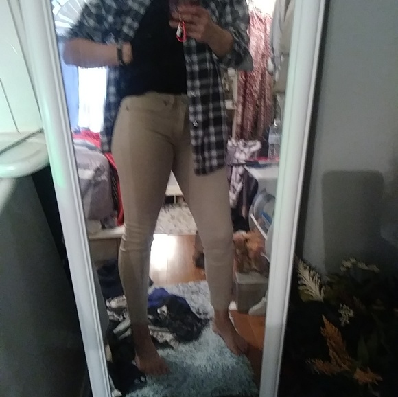 Profile Picture of Patay Stune (@pataystune) on Poshmark