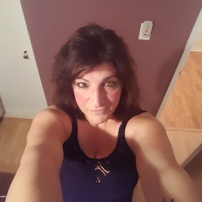 Profile Picture of Teresa Cafiero (@TeresaCapone3) on Twitter