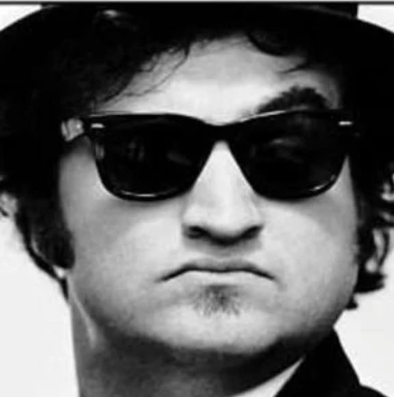 Profile Picture of Michael Bargas (@johnnystrange) on Poshmark