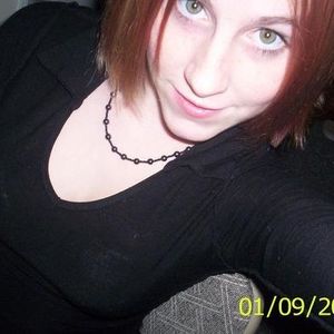 Profile Picture of Holly Hudson (@andthatswhytheycallitham) on Myspace