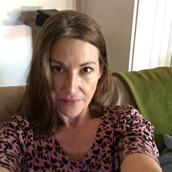 Profile Picture of Julie Samota (@jsamota) on Poshmark