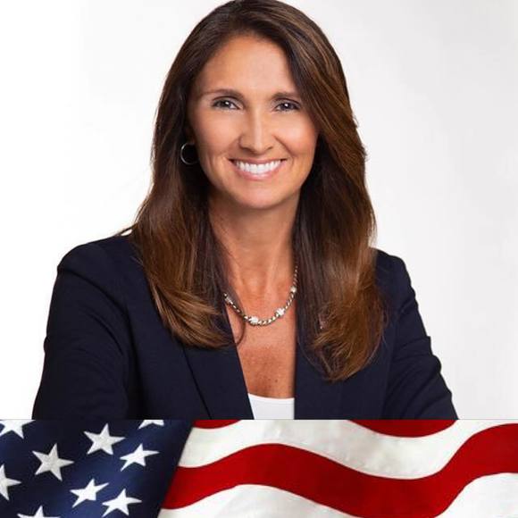 Profile Picture of Dana Blickley (@danablickley) on Poshmark