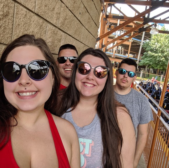 Profile Picture of Tyler Hardgrave (@uberloot2) on Poshmark