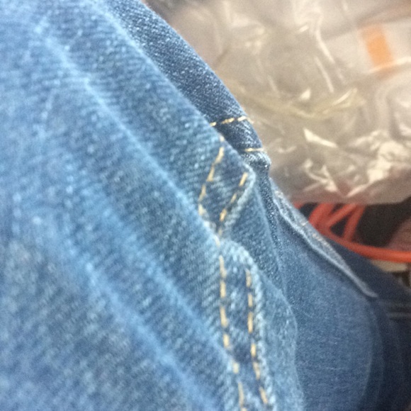 Profile Picture of Brandon Beutter (@beutterbrandon) on Poshmark