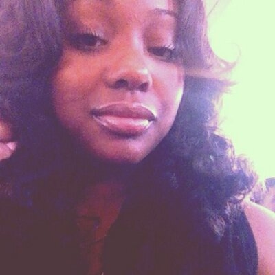 Profile Picture of Adrianne Hayes (@ABF_82) on Twitter