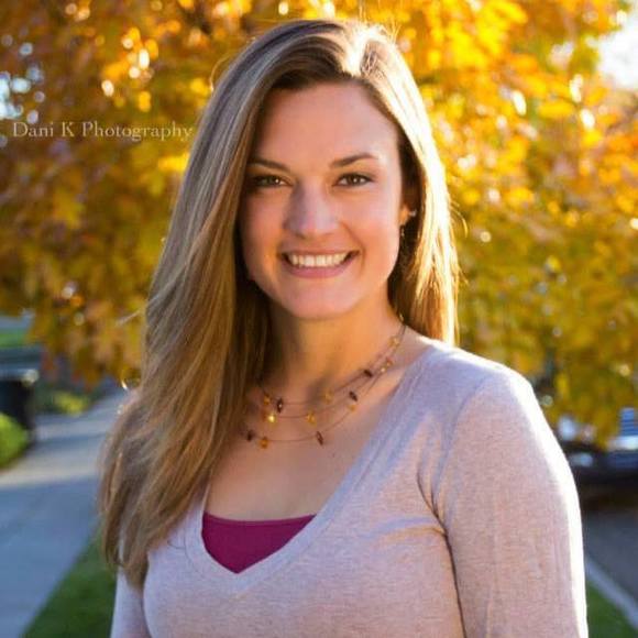Profile Picture of Jennifer Stice (@jenstice) on Poshmark