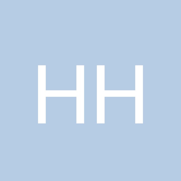 Profile Picture of Helmtag Helmtag (@helmtag) on Poshmark