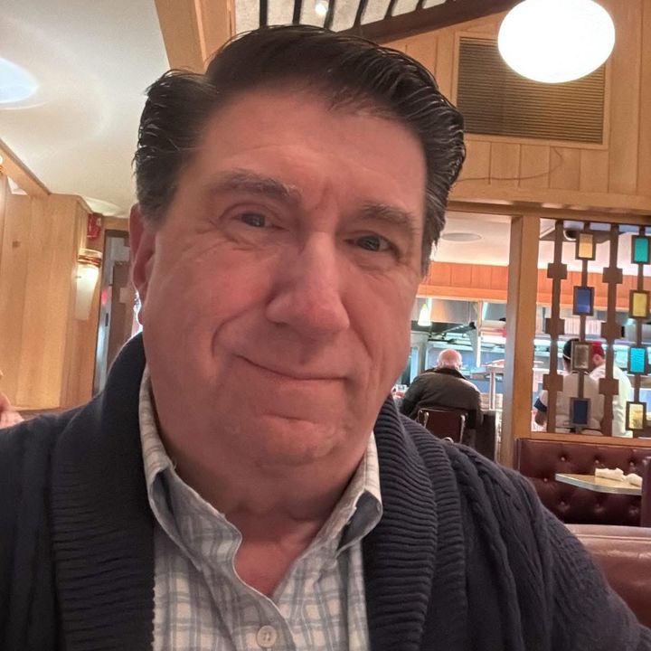 Profile Picture of Mark Fuller (@markfullermusic) on Tiktok