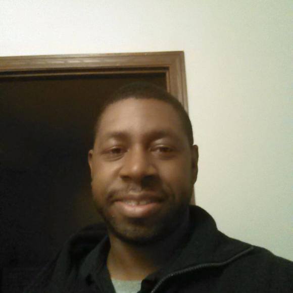 Profile Picture of Dion Holmes (@bigdee235) on Poshmark
