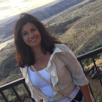 Profile Picture of Silvia (@SilviaAdams15) on Twitter