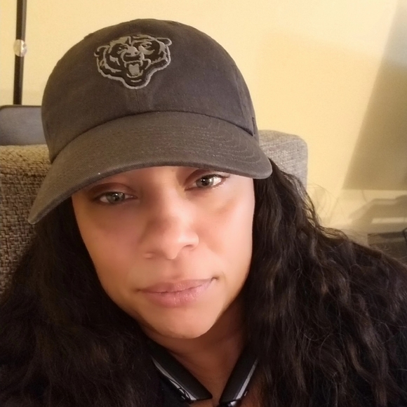Profile Picture of Tracy Jaffe-edwards (@edwardstracy75) on Poshmark