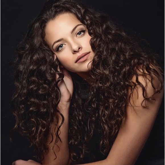 Madison Mcelvany - Poshmark Profile Picture of Madison Mcelvany (@madisonmcelvany) on Poshmark