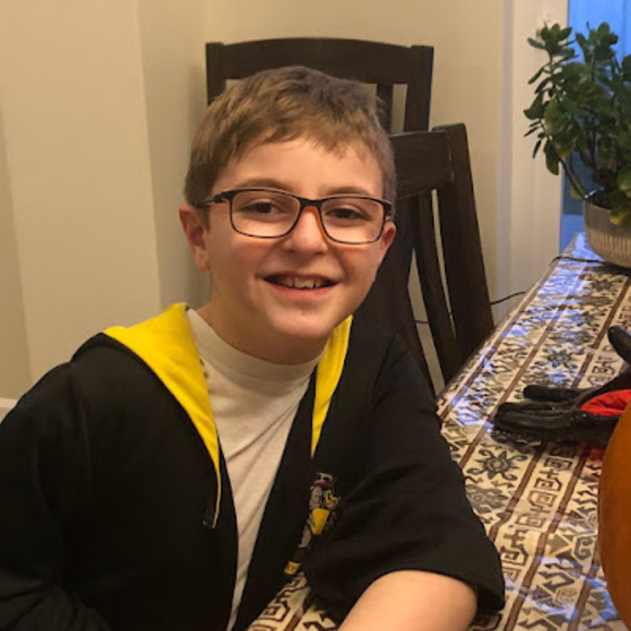 Profile Picture of Roula Samaan (@roulitta2285) on Poshmark