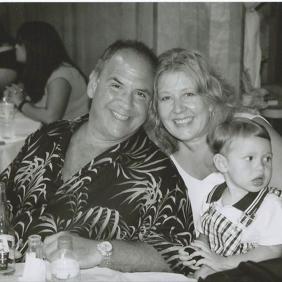 Profile Picture of Teresa Parr-masinter (@winemanrb) on Poshmark