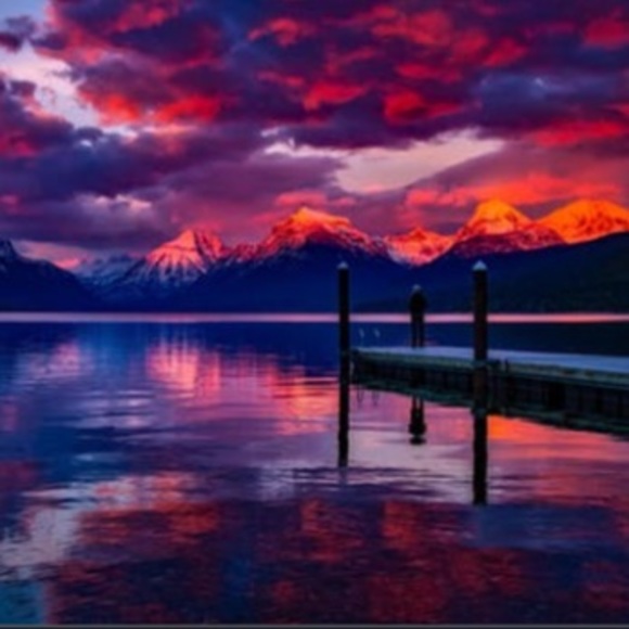 Profile Picture of Aniya Bacchus (@aniyabacchus) on Poshmark