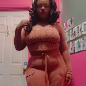 Profile Picture of MICHELLE SANDERS (@QueeneCHELLEReads) on Youtube