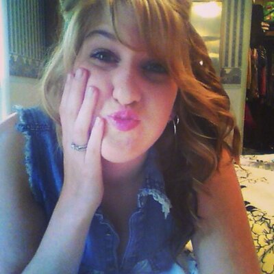 Profile Picture of Rachel Pearson (@Rae_Sav) on Twitter