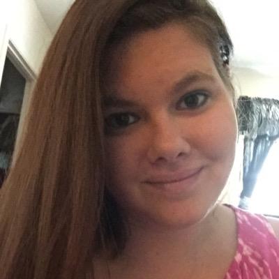 Profile Picture of Steph Billings (@StephanieBill12) on Twitter