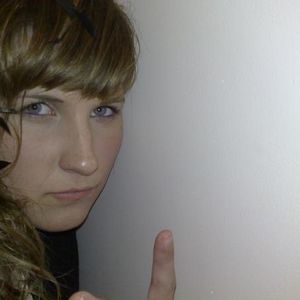 Profile Picture of Heather Holm (@ishvanhalgen) on Myspace