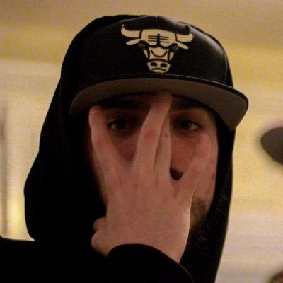 Profile Picture of Jules (@_George_Jung) on Twitter
