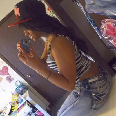 Adrienne McKenzie - Twitter Profile Picture of Adrienne McKenzie (@ms_swaaagtastic) on Twitter