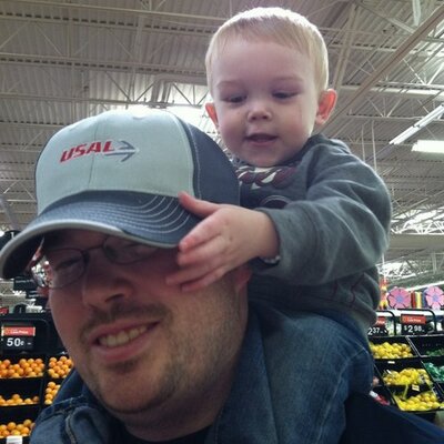 Profile Picture of Adam Thornburg (@AdamBThornburg) on Twitter